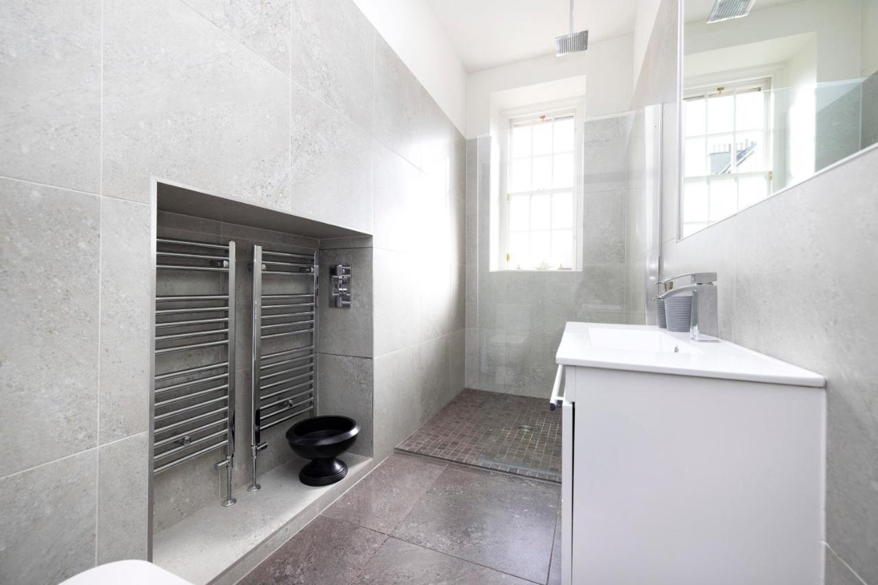 Joivy Contemporary Flat In The New Town Apartment Edinburgh Bagian luar foto