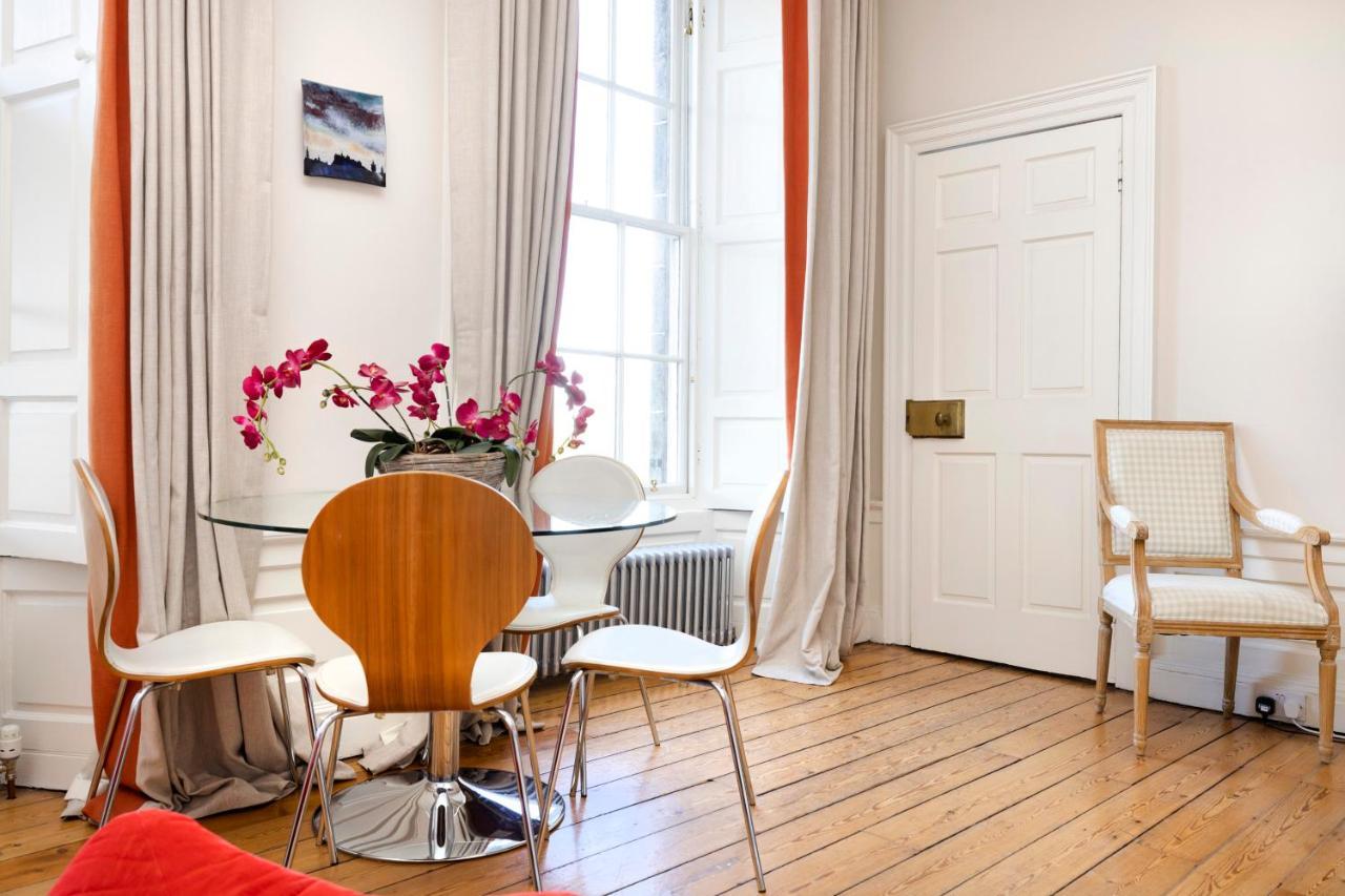 Joivy Contemporary Flat In The New Town Apartment Edinburgh Bagian luar foto